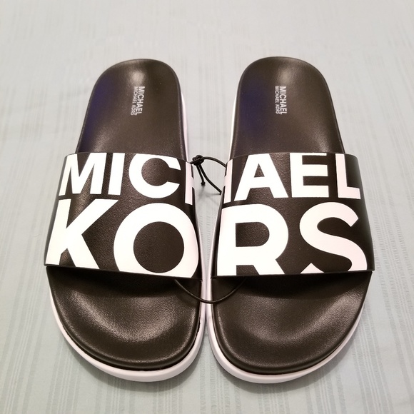 Michael Kors Shoes - ❌SOLD❌ 🆕 Michael Kors Tyra Pool Slides Size 8